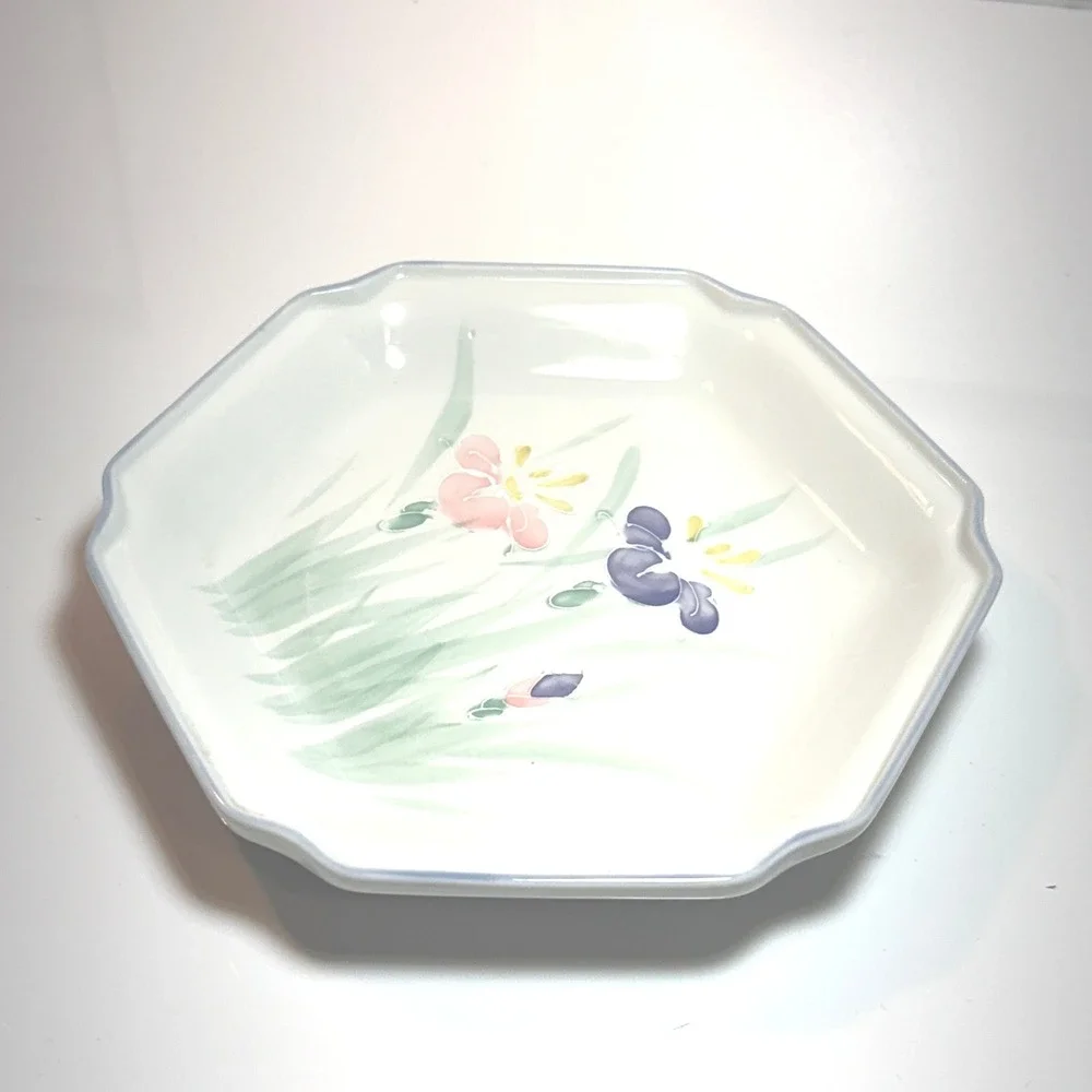 Octagon Shaped Ceramic Plate Iris Flower Design Pastel Colors‎ Blue Rim